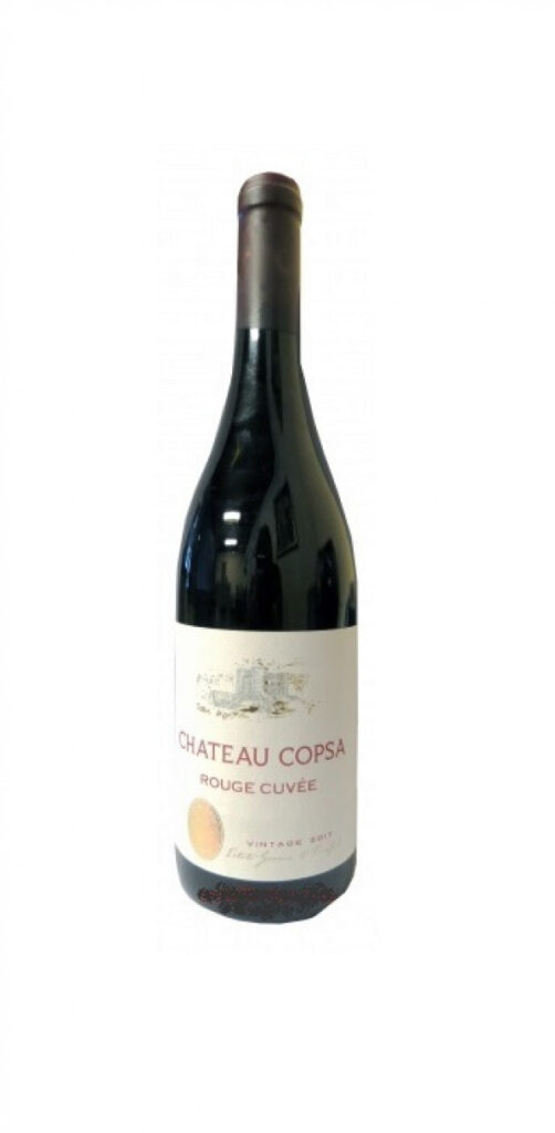 Chateau Copsa Cuvee Rouge 2017 ist eine klassische Cuvée aus den Rebsorten Merlot und Cabernet Sauvignon vom Weingut Chateau Copsa in Bulgarien. Der Wein reifte 8 bis 12 Monate in französischen und amerikanischen Barriques, wobei die besten Barriques für die Verschnittauswahl verwendet wurden. Der Wein zeigt eine tief rubinrote Farbe und entfaltet komplexe Aromen und Geschmacksnoten von reifen roten und schwarzen Früchten, Leder, Fleisch und dezenten Lakritznoten. Am Gaumen ist der Wein samtig und körperreich mit gut balancierten, weichen Tanninen. Er hat ein großes Lagerpotenzial und kann mehrere Jahre reifen. Chateau Copsa ist ein familiengeführtes Weingut im Rosental mit 50 Hektar eigenen Weinbergen, das traditionelle Herstellungsverfahren mit moderner Technik verbindet. Der Cuvee Rouge 2017 passt hervorragend zu rotem Fleisch, Wild und gereiftem Käse und eignet sich für Genießer, die einen ausdrucksstarken, narrativen Wein schätzen.