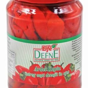 Defne geröstete Paprika in Essig 720ml, aromatisch eingelegt mit rauchigem Geschmack, ideal als Vorspeise, Beilage oder zum Verfeinern von Gerichten.