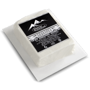 MADJAROV, Büffelkäse Vakuum 200 g – Fein-würziger Käse aus Büffelmilch in Vakuumverpackung, reich an Geschmack und Nährstoffen, perfekt für Salate, warme Speisen oder als herzhafter Snack.